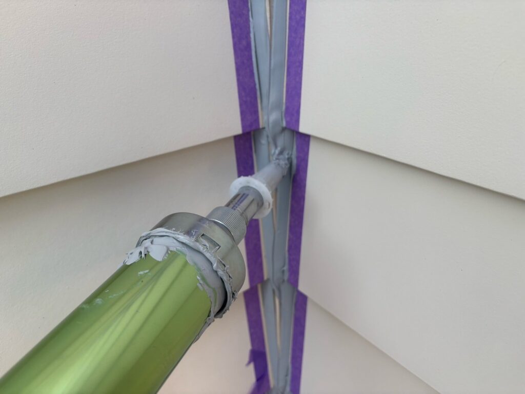 コーキング打ち込み